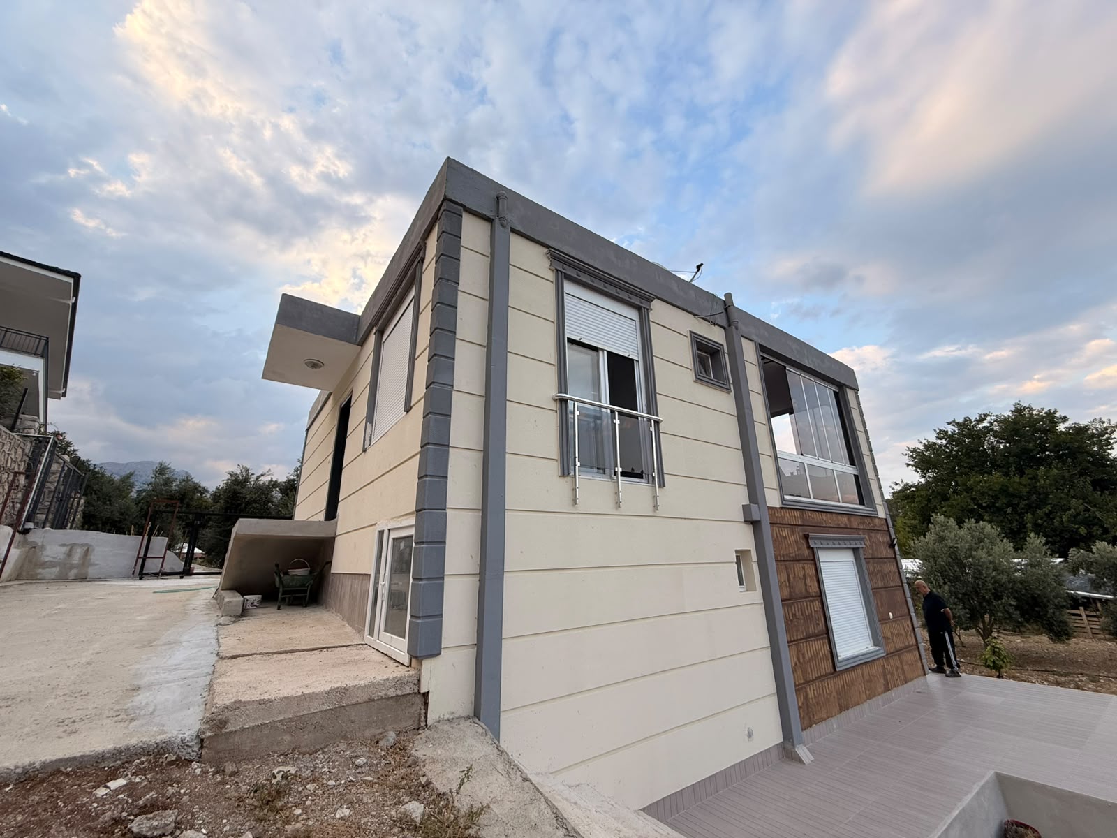 HOME OFİS KULLANIMINA'DA UYGUN BAGIMSIZ GİRİŞLİ FULL EŞYALI 1+1